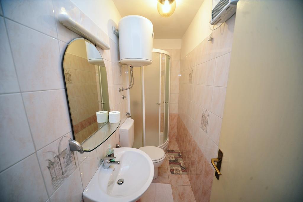 Rooms Novakovic โอปาติยา ภายนอก รูปภาพ